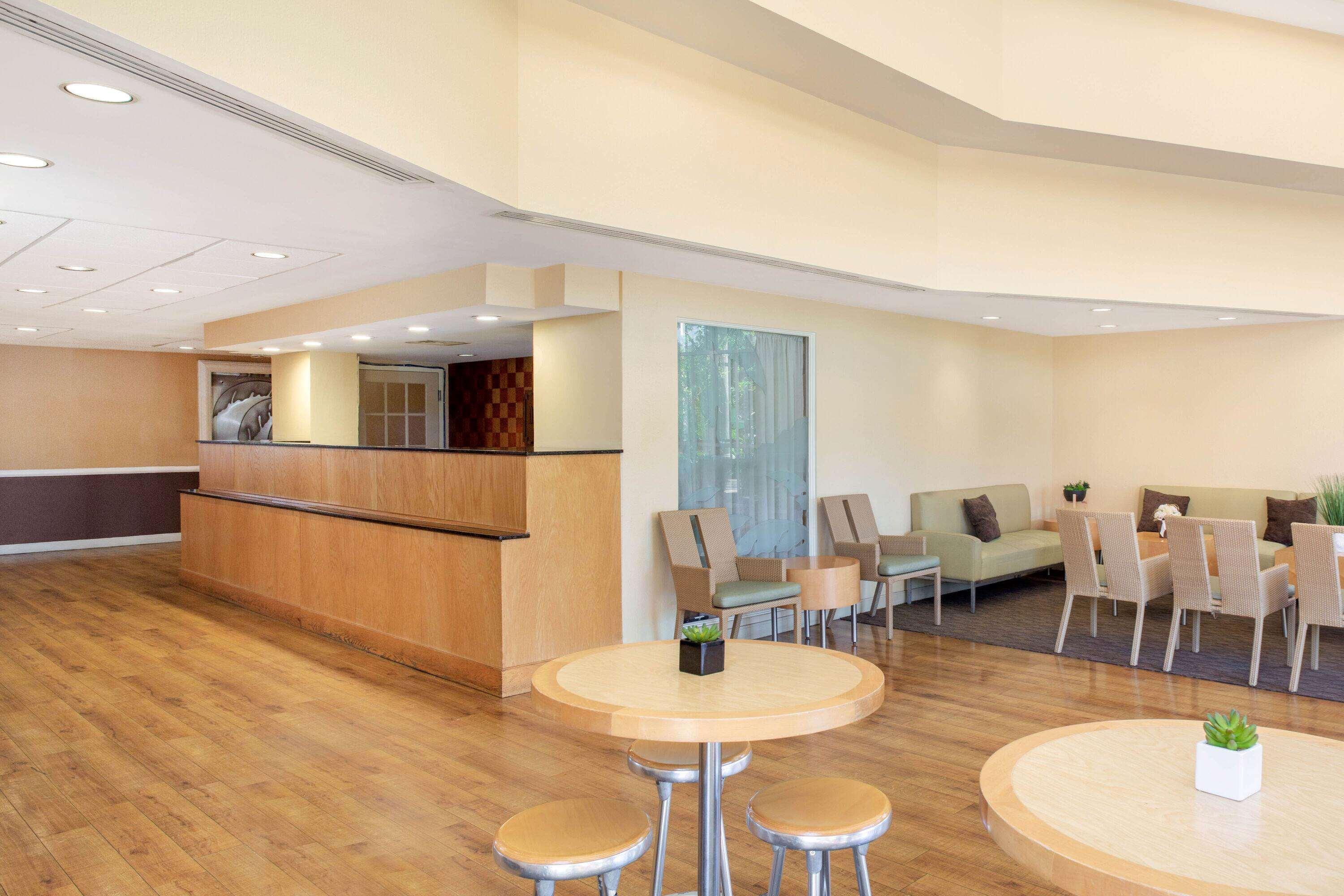La Quinta By Wyndham Sarasota Downtown Hotel Ngoại thất bức ảnh